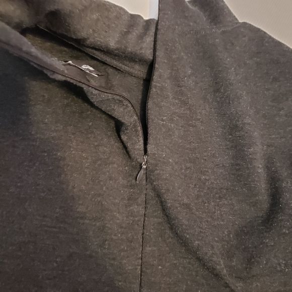 Fitted Mock Neck Dress - Picture 4 of 5